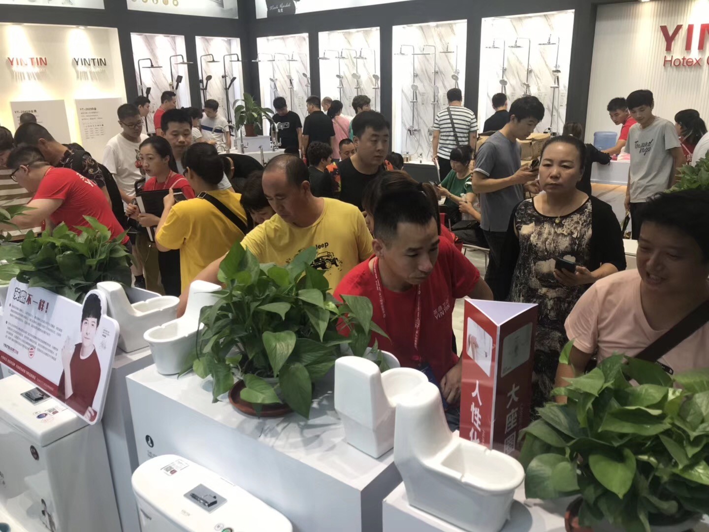CBD建博会，出发！丨英鼎卫浴全面升级，剑指“葵花奖”