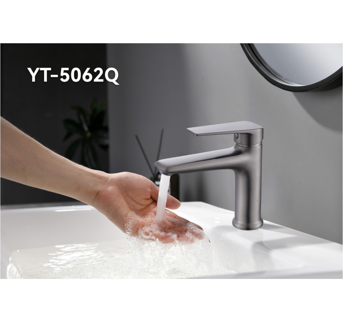 59精铜主体 水镀拉丝枪灰 面盆龙头5062Q.jpg
